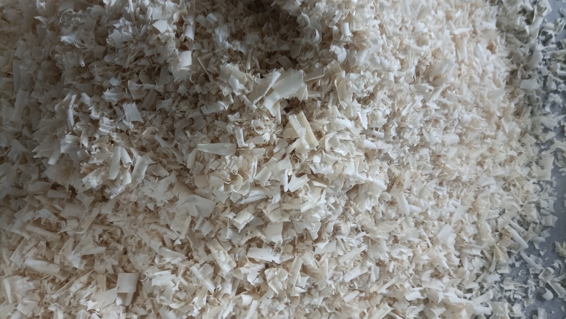 Comfortable Softwood Shavings / Sawdust Widely Used As Bedding Material For Pets