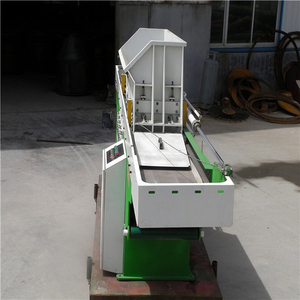 Wood Shaving Machine To Turn Logs / Waste Wood Into Shavings For Animals And Pets Bedding