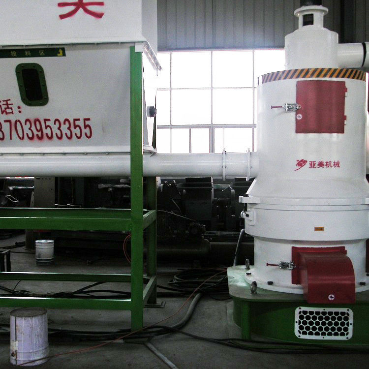 Y-850 30kw 3300r/Min 2600kg Wood Powder Mill